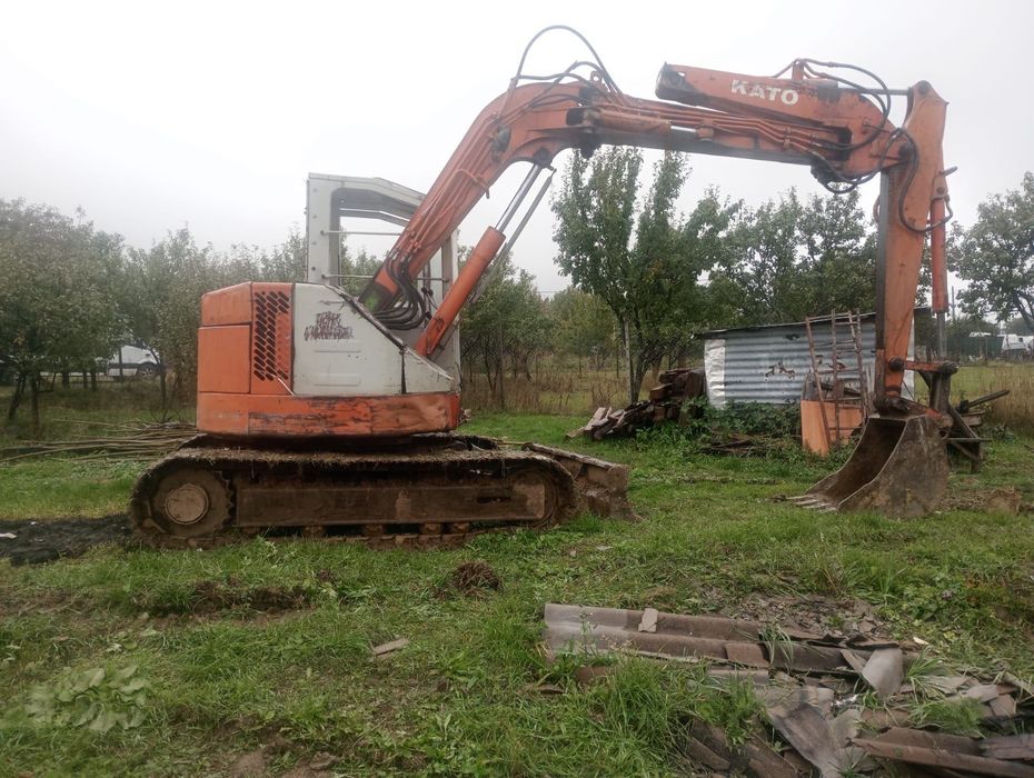 Vând excavator Kato