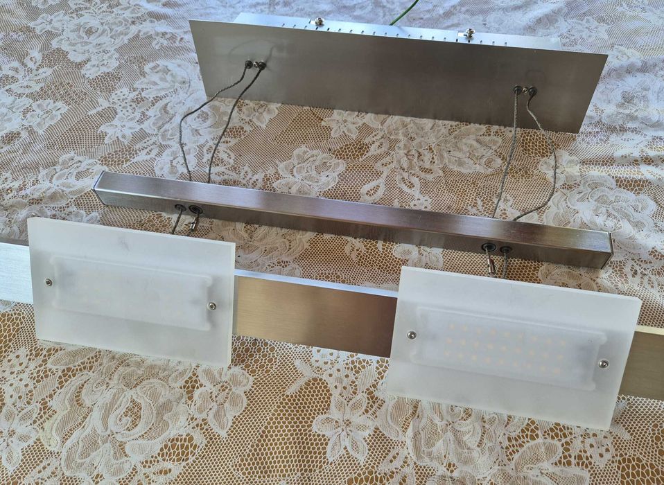 LED полилей висящ