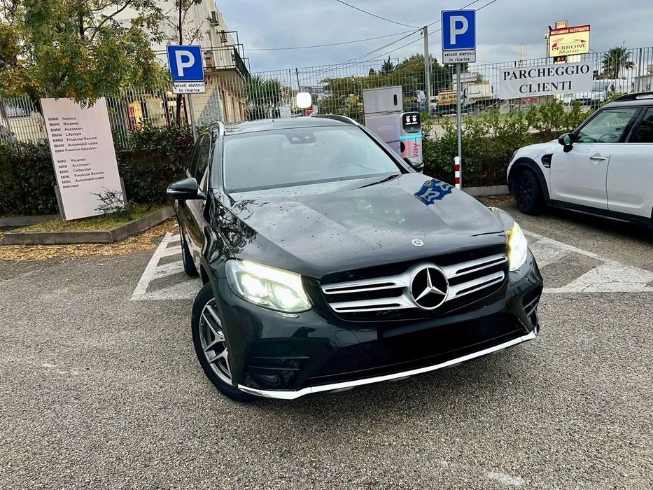 Mercedes-Benz GLC AMG Line | 204cp 4x4 | Airmatic | Istoric fara daune