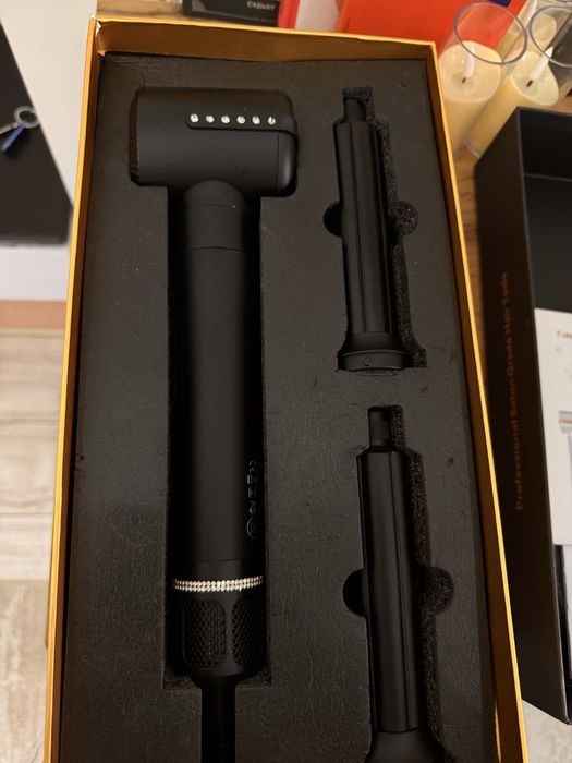 Продам профессиональный фен-стайлер!