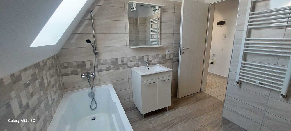 Stiudio spatios, bloc nou, zona Coresi