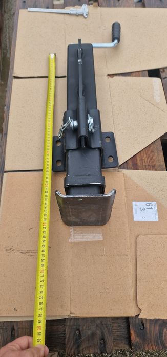 Picior sprijin remorca 7 tone pret 750 lei se poate trimite prin curie