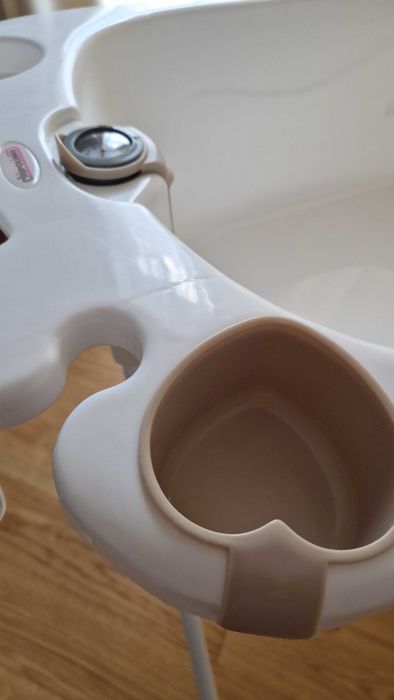 Chipolino вана със стойка за къпане