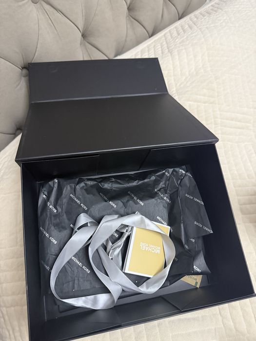 Коробка michael kors брендовая