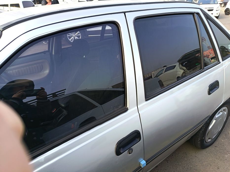 Neksiya 1 doraglas oyna kamplekt sotiladi