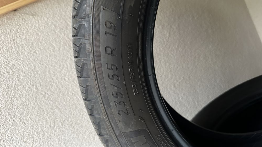 Продавам гуми MICHELIN Primacy 235/55/19