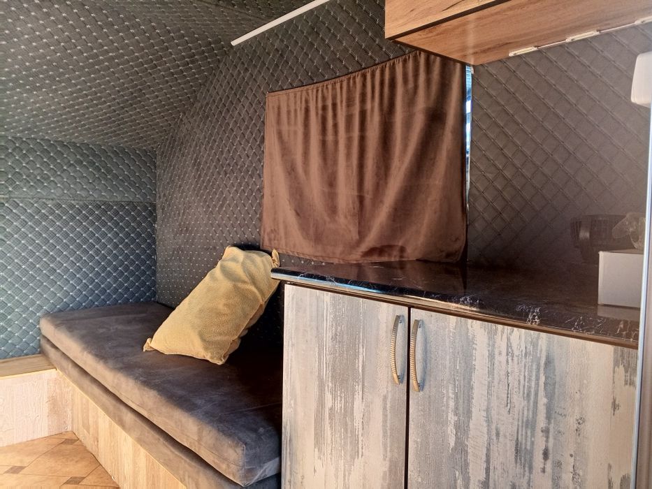 Прицеп дом на колесах