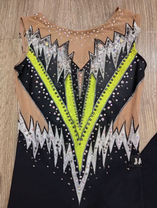 Jackie - Майо за художествена гимнастика за ръст около 135см.