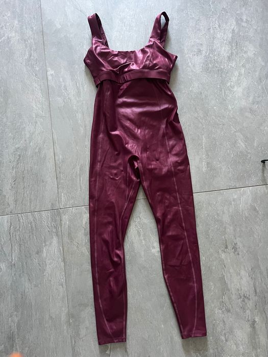 Salopetă sport Fabletics mov – mărimea S – purtată o singură dată
