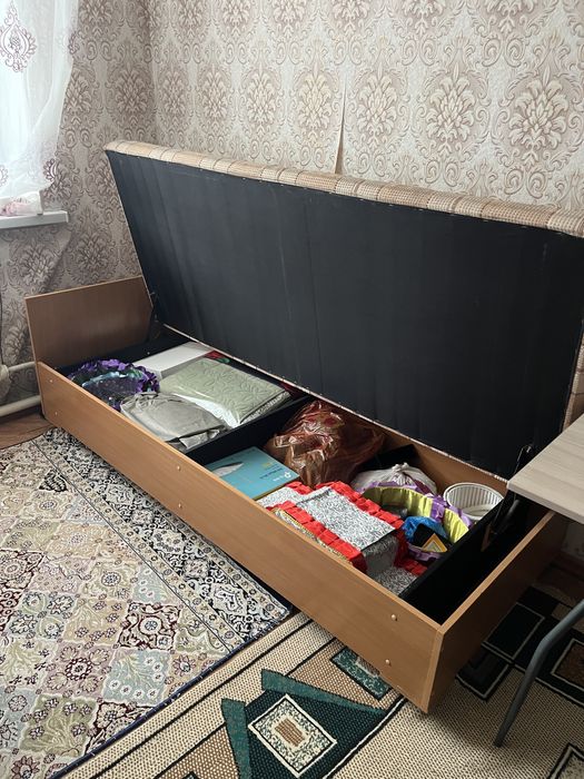 Продам две односпальные кровати