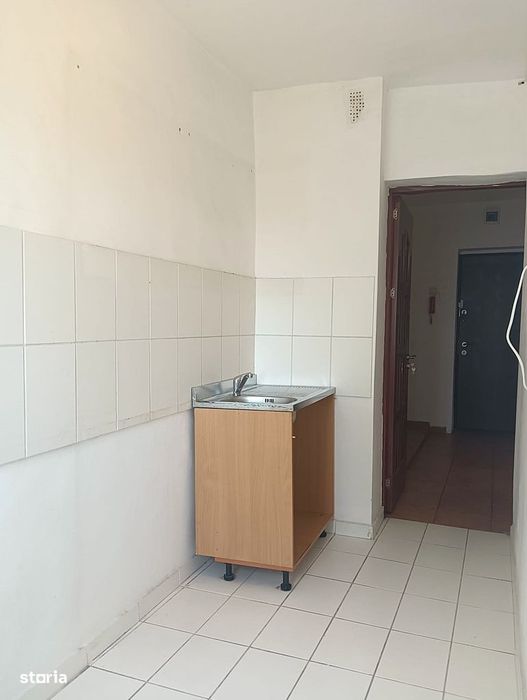 Vanzare Garsonieră 40 mp Decebal – Piața Muncii 2 minute de metrou