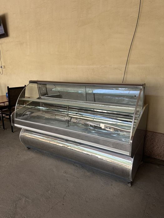 Холодильник витрина