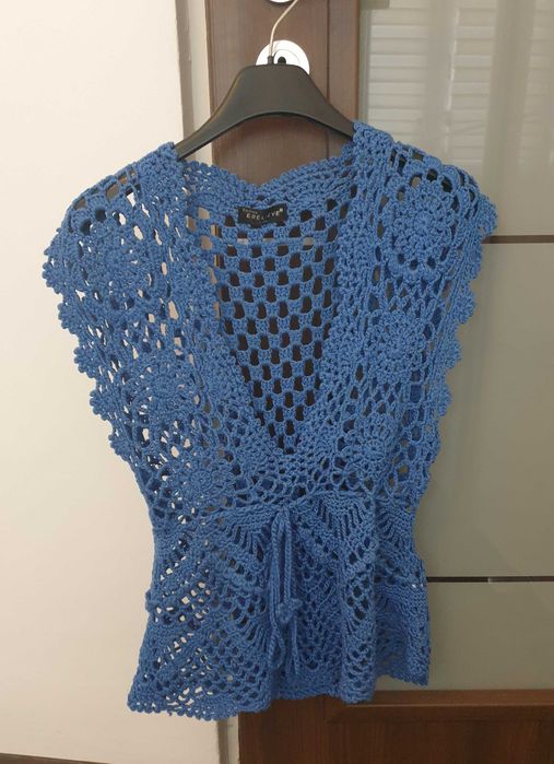 Top tricot albastru potrivit M, L, XL vesta