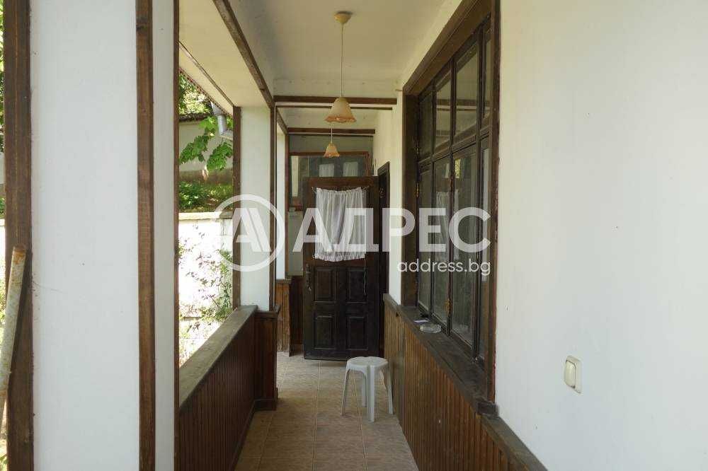 Продава се Къща в с. Каменово, Област Разград - 150 кв.м за 616 €/кв.м - Снимка #3