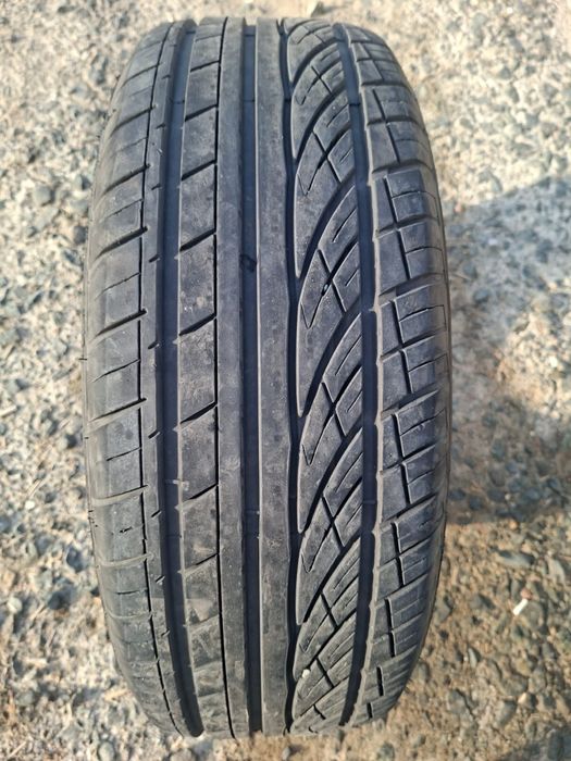 Автомобильный покрышка