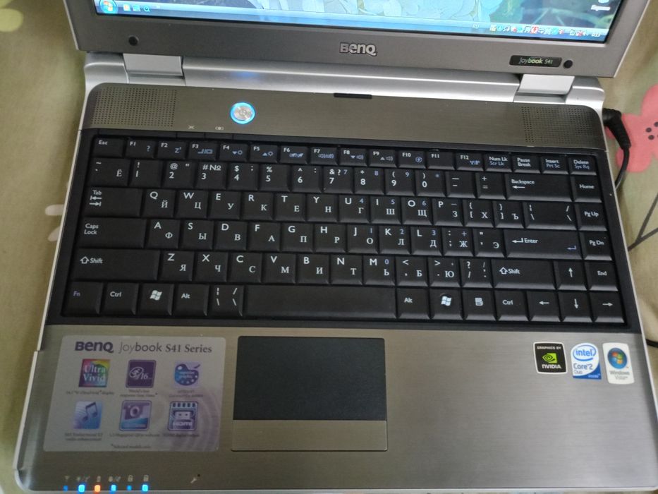 Ноутбук  BenQ Сотилади