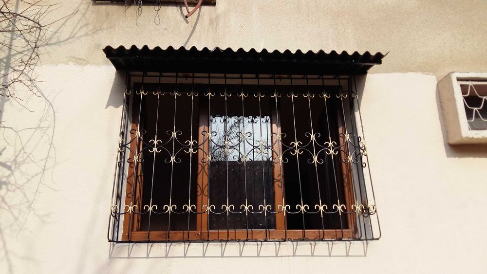 Решетки ,стелажи, навесы.