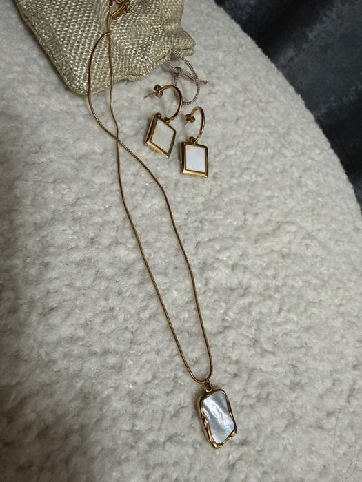 колие и обеци