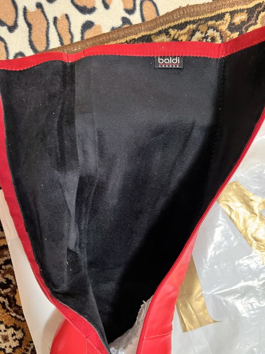 Сапоги шикарные разные-размер 37