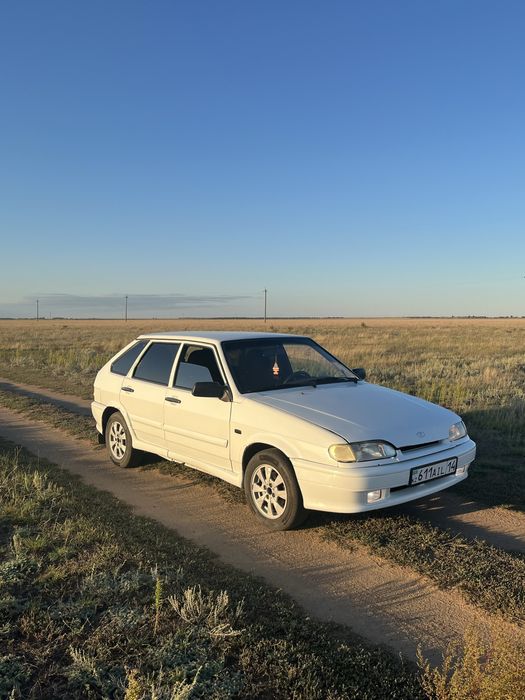 Ваз 2114.       .