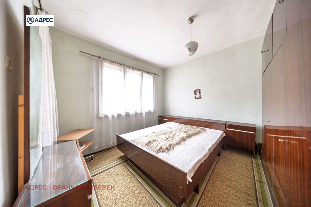 Къща в Ловеч-Младост площ 124 цена 113000