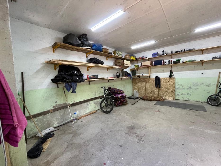 Продам гараж,срочно,торг есть