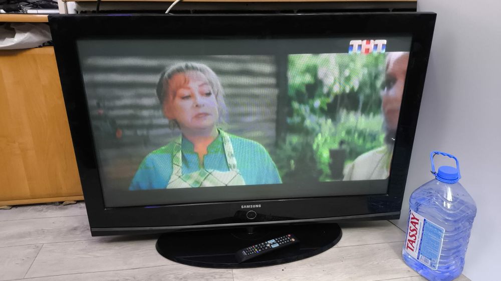 Телевизор 20000т