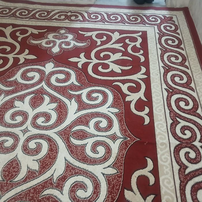 Ковёр продам бу.12000 тг