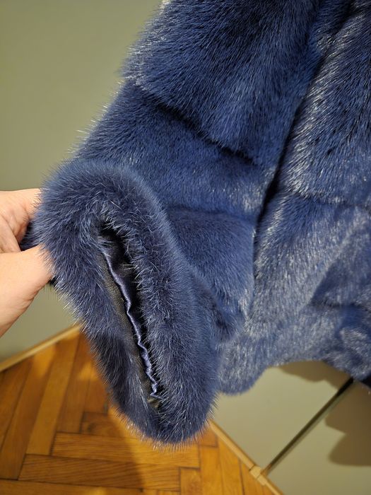 Vând haină de vizon