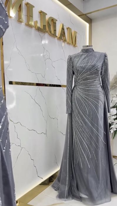 Срочно сотилади вечерний койнек