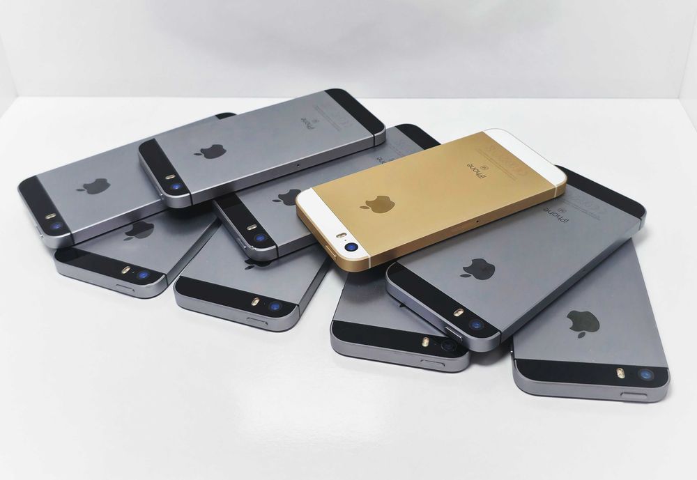iPhone SE 1GN Перфектни