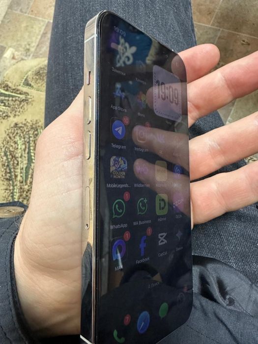 Продаю Айфон 13 Про