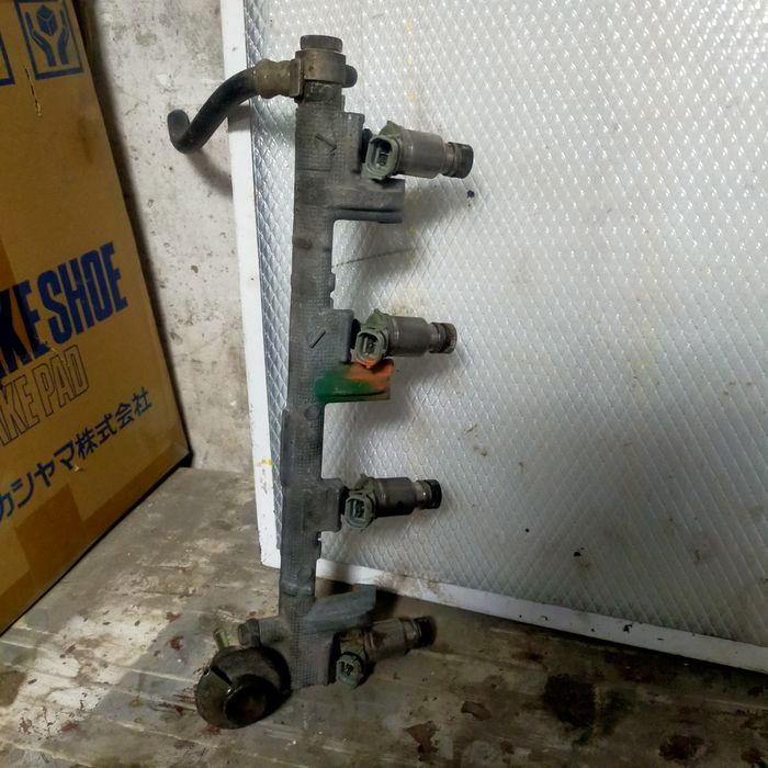 Тайота Карина правый руль.