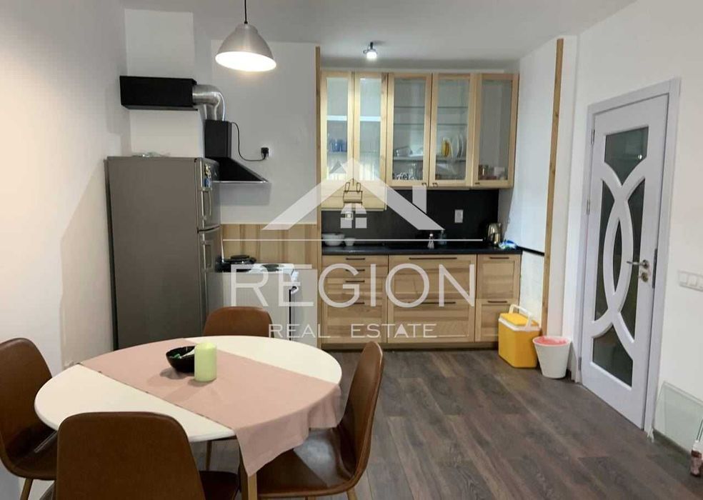 Дава се под наем Двустаен апартамент в Варна, Левски - 65 кв.м за 373.83 € - Снимка #1