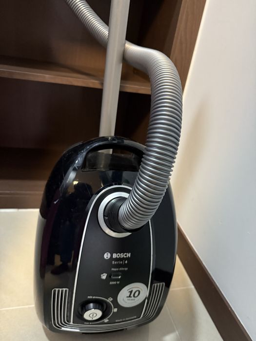 Продам пылесос Bosch
