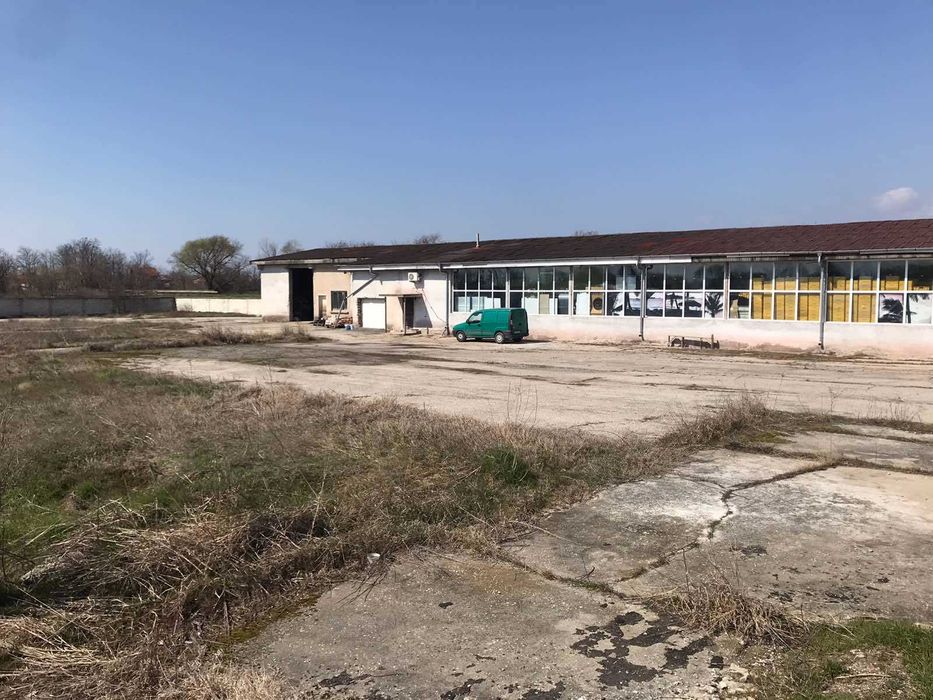 Индустриална база до АМ Тракия – халета 1000 м² + двор 7300 м² – ТИР достъп