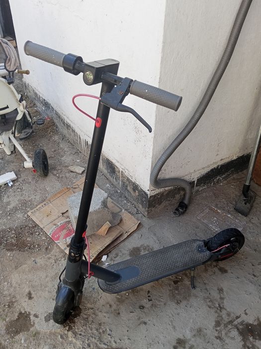 Срочна продаётся электро самокат