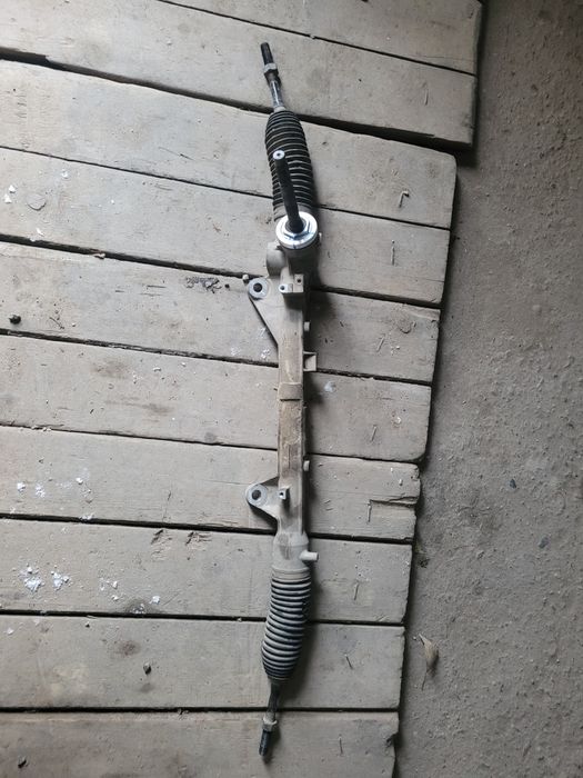 Рулевой рейка веста