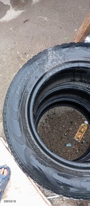 Резина 215 ,65, 16 б/у