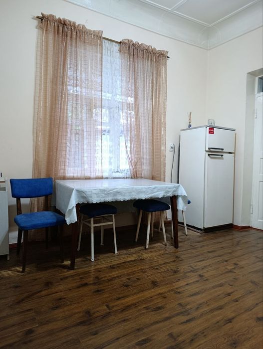 Кичик бешагач (Ивлива)3.5 сот 2 дома.)