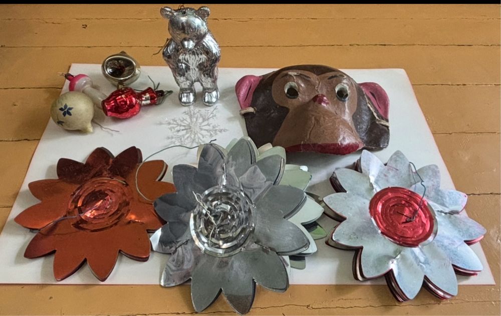 Новогодние игрушки, бусы, гирлянды СССР