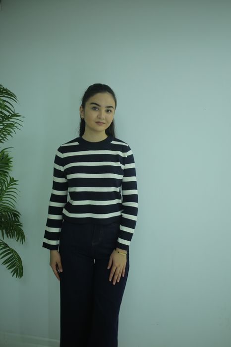 Вязаная кофта стандартного размера