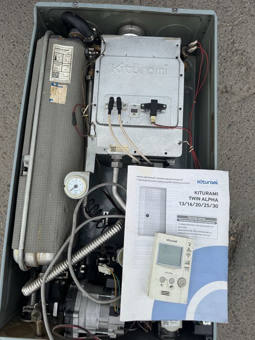 Продам газовый котёл Kiturami 13k