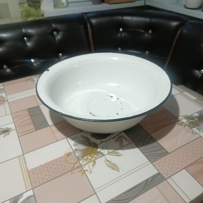 Продам пищевые тазы б/у