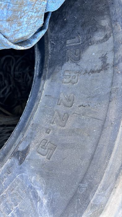 Продам шины б/у 12.00-R22,5