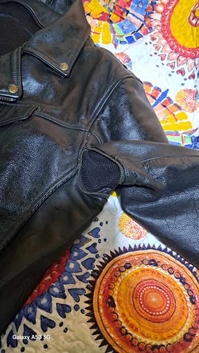 Кожено мото яке.