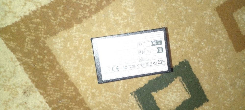 Продам мини смартфон.