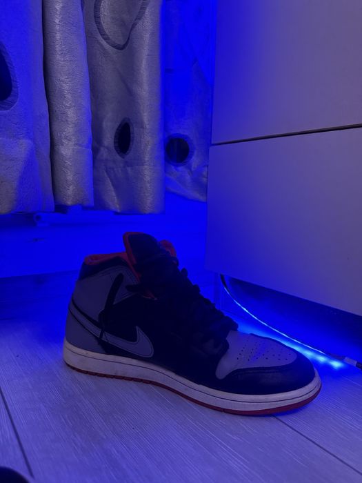 Jordan 1 mid foarte buni