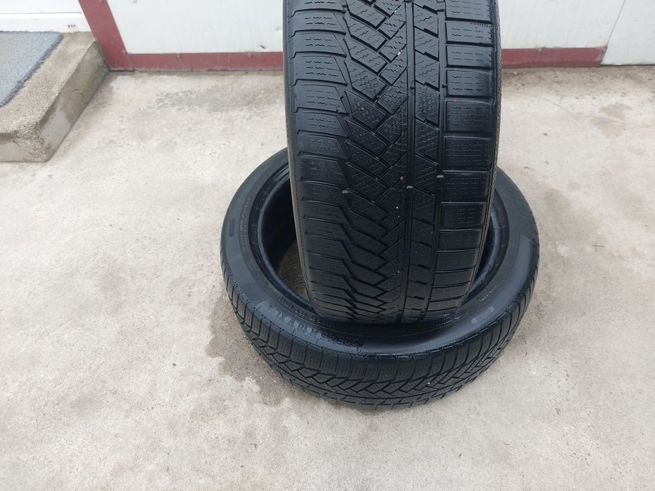 125 lei bucata! Doua anvelope M+S/IARNA 225 40 r18 Continental