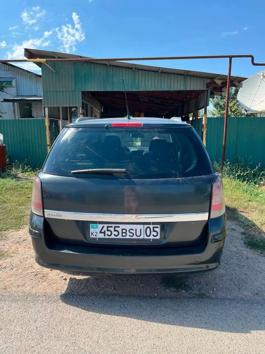 Opel Astra 2012 универсал